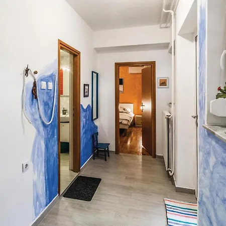 1 Bedroom Cozy In
